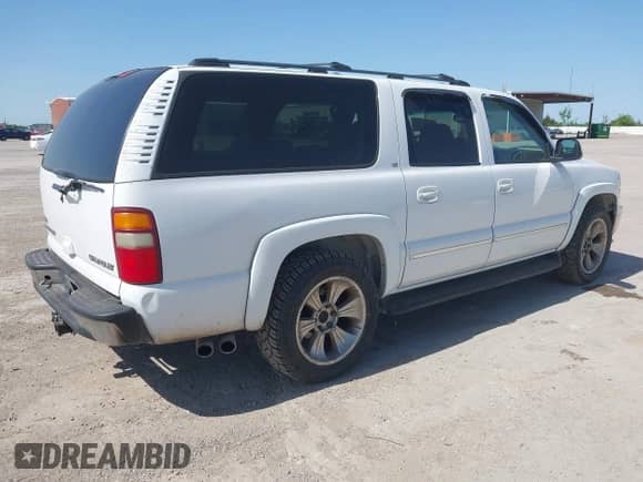 2003 Chevrolet Suburban LS с VIN 3GNEC16Z33G335608, выставлен на аукционе IAAI как лот 42017008 с пробегом 305 673 миль миль и . История ставок и продаж доступна на DreamBid. Изображение 4.