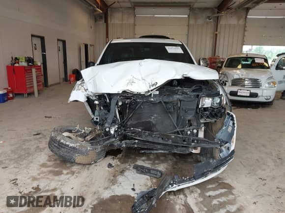 2017 Jeep Grand Cherokee Limited с VIN 1C4RJFBG9HC726645, выставлен на аукционе IAAI как лот 42973623 с пробегом 151 867 миль миль и . История ставок и продаж доступна на DreamBid. Изображение 12.