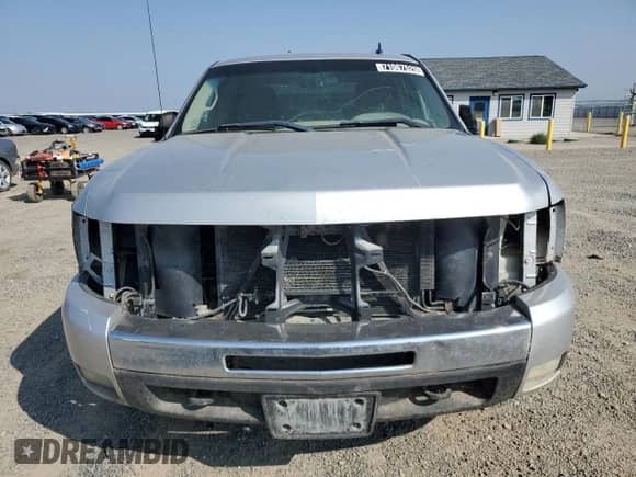 2010 Chevrolet Silverado 1500 LT z VIN 3GCRKSE34AG174716, wystawiony jako Copart lot #71067525 z przebiegiem Nie podano mil oraz Czysty tytuł • Clean title. Historia ofert i sprzedaży dostępna na DreamBid. Obrazek 5.