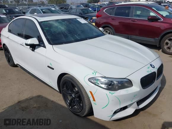 2016 BMW 5 Series 535i with VIN WBA5B1C54GG554086, listed as a IAAI auction lot 42910383 with 107,203 mi miles and . Bid and sale history available at DreamBid. Image 1.