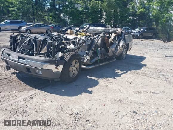 2005 Chevrolet Silverado 1500 LS z VIN 2GCEC13T151344568, wystawiony jako IAAI lot #32429183 z przebiegiem Nie podano mil oraz . Historia ofert i sprzedaży dostępna na DreamBid. Obrazek 2.