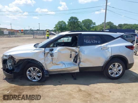 2019 Chevrolet Blazer с VIN 3GNKBBRA7KS575094, выставлен на аукционе IAAI как лот 42647441 с пробегом 68 584 миль миль и . История ставок и продаж доступна на DreamBid. Изображение 15.