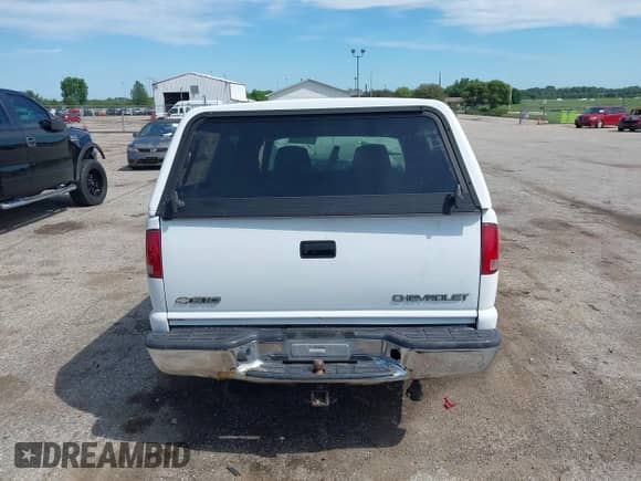 1999 Chevrolet S-10 with VIN 1GCCS1448XK129533, listed as a IAAI auction lot 42841182 with Not provided miles and . Bid and sale history available at DreamBid. Image 16.