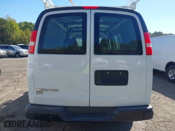 2021 Chevrolet Express Cargo with VIN 1GCWGAFP6M1227158, listed as a IAAI auction lot 43081545 with 131,203 mi miles and . Bid and sale history available at DreamBid. Image 16.
