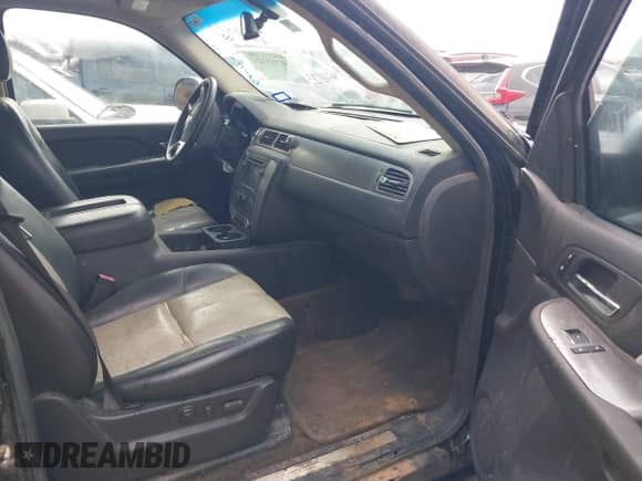 2007 Chevrolet Tahoe LTZ с VIN 1GNFC13087R295834, выставлен на аукционе IAAI как лот 42608325 с пробегом 210 890 миль миль и . История ставок и продаж доступна на DreamBid. Изображение 5.