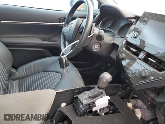 2022 Toyota Camry SE z VIN 4T1G11AK5NU030429, wystawiony jako Copart lot #70127655 z przebiegiem 50 191 mil mil oraz Szkoda całkowita • Salvage title. Historia ofert i sprzedaży dostępna na DreamBid. Obrazek 7.