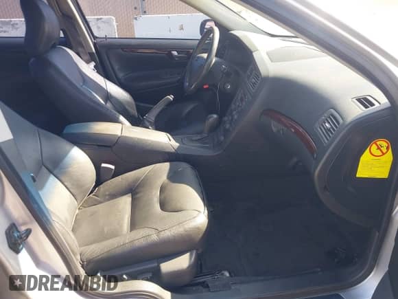2002 Volvo S60 с VIN YV1RH58D622109553, выставлен на аукционе IAAI как лот 43141011 с пробегом 227 403 миль миль и . История ставок и продаж доступна на DreamBid. Изображение 5.