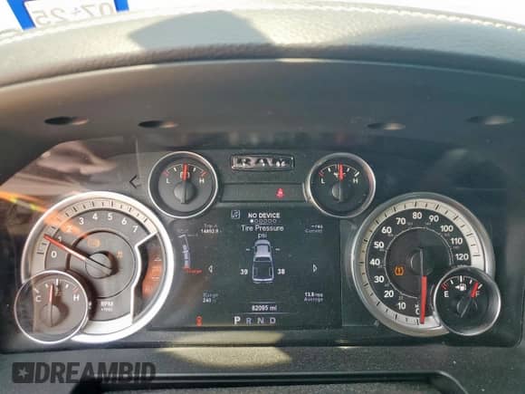 2017 Ram 1500 Laramie с VIN 1C6RR7NT4HS554223, выставлен на аукционе Copart как лот 67392935 с пробегом 82 095 миль миль и Списание • Salvage title. История ставок и продаж доступна на DreamBid. Изображение 9.