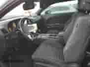 2013 Dodge Challenger SXT z VIN 2C3CDYAG7DH676527, wystawiony jako Copart lot #66930415 z przebiegiem 170 584 mil mil oraz Szkoda całkowita • Salvage title. Historia ofert i sprzedaży dostępna na DreamBid. Obrazek 7.