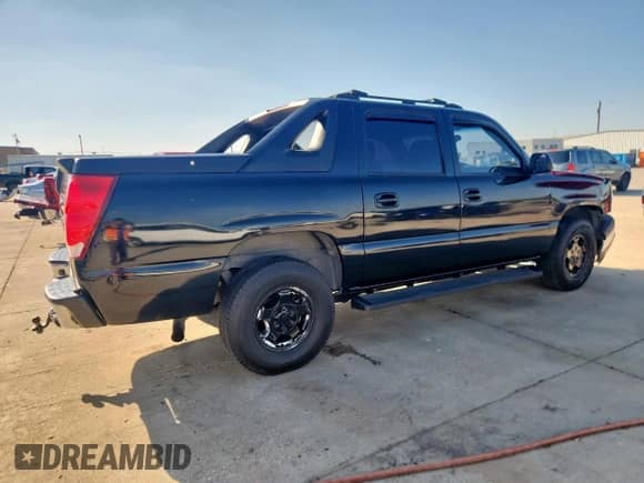 2005 Chevrolet Avalanche Z66 with VIN 3GNEC12Z65G120507, listed as a Copart auction lot 84012295 with 202,285 mi miles and Clean title. Bid and sale history available at DreamBid. Image 3.