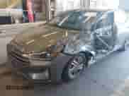 2019 Hyundai Elantra SEL z VIN 5NPD84LF1KH460453, wystawiony jako IAAI lot #42697097 z przebiegiem 24 926 mil mil oraz . Historia ofert i sprzedaży dostępna na DreamBid. Obrazek 6.