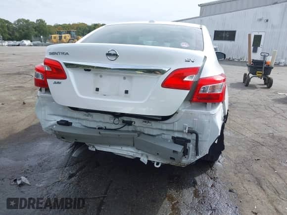 2017 Nissan Sentra SR with VIN 3N1AB7AP5HY304464, listed as a IAAI auction lot 43406626 with 31,774 mi miles and . Bid and sale history available at DreamBid. Image 17.