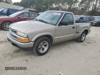 1999 Chevrolet S-10 с VIN 1GCCS1446X8198167, выставлен на аукционе Copart как лот 50690855 с пробегом 96 185 миль миль и Списание • Salvage title. История ставок и продаж доступна на DreamBid. Изображение 1.