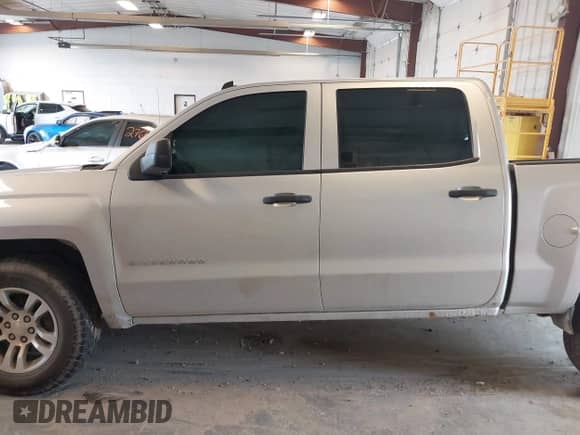2014 Chevrolet Silverado 1500 LT with VIN 3GCUKREH8EG246134, listed as a IAAI auction lot 42641925 with 304,675 mi miles and . Bid and sale history available at DreamBid. Image 14.