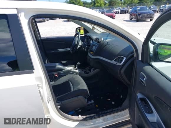 2018 Dodge Journey SXT с VIN 3C4PDCBG4JT522844, выставлен на аукционе IAAI как лот 43037695 с пробегом Не указан миль и . История ставок и продаж доступна на DreamBid. Изображение 5.