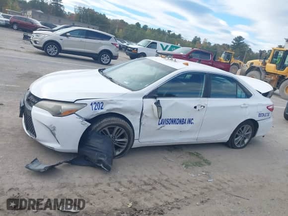 2017 Toyota Camry SE z VIN 4T1BF1FK5HU787792, wystawiony jako IAAI lot #43479948 z przebiegiem 167 261 mil mil oraz . Historia ofert i sprzedaży dostępna na DreamBid. Obrazek 14.