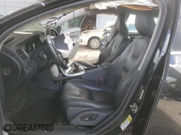 2015 Volvo S60 T5 Drive-E Premier with VIN YV126MFK8F1343062, listed as a Copart auction lot 70910615 with 107,097 mi miles and Salvage title. Bid and sale history available at DreamBid. Image 7.