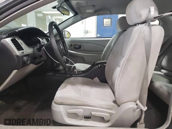 2007 Chevrolet Monte Carlo LS z VIN 2G1WJ15K879393200, wystawiony jako Copart lot #80764675 z przebiegiem 192 059 mil mil oraz Czysty tytuł • Clean title. Historia ofert i sprzedaży dostępna na DreamBid. Obrazek 7.