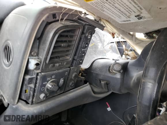 2004 Chevrolet Silverado 1500 LT с VIN 1GCEK19T24E285585, выставлен на аукционе Copart как лот 72052795 с пробегом Не указан миль и Списание • Salvage title. История ставок и продаж доступна на DreamBid. Изображение 9.
