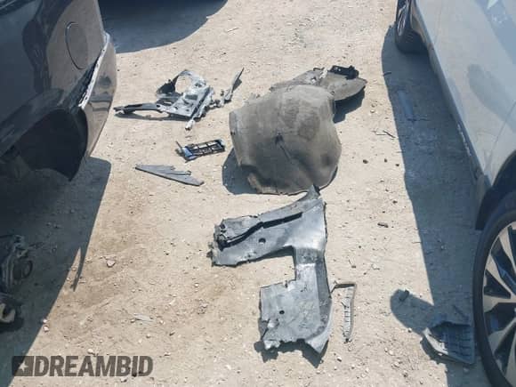 2018 Cadillac Escalade Luxury with VIN 1GYS3BKJXJR394373, listed as a IAAI auction lot 43247859 with 126,539 mi miles and . Bid and sale history available at DreamBid. Image 12.