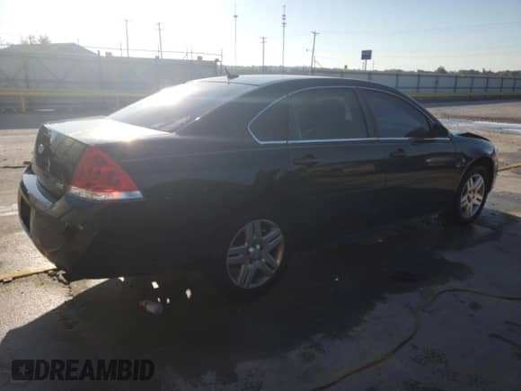 2014 Chevrolet Impala LT с VIN 2G1WB5E39E1152061, выставлен на аукционе Copart как лот 81653955 с пробегом 185 748 миль миль и Списание • Salvage title. История ставок и продаж доступна на DreamBid. Изображение 3.