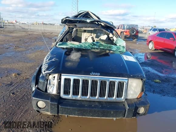 2006 Jeep Commander Limited с VIN 1J8HG58246C124502, выставлен на аукционе IAAI как лот 41208630 с пробегом 210 499 миль миль и . История ставок и продаж доступна на DreamBid. Изображение 6.