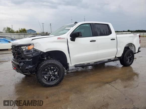 2024 Chevrolet Silverado 1500 Custom Trail Boss с VIN 3GCUDCE81RG321446, выставлен на аукционе Copart как лот 72214744 с пробегом 3 581 миль миль и Списание • Salvage title. История ставок и продаж доступна на DreamBid. Изображение 1.