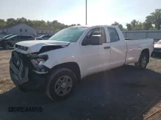 2016 Toyota Tundra SR with VIN 5TFCY5F17GX020671, listed as a Copart auction lot 69756364 with 205,772 mi miles and Salvage title. Bid and sale history available at DreamBid. Image 1.
