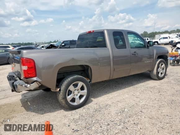 2012 Chevrolet Silverado 1500 LT с VIN 1GCRCSE07CZ335212, выставлен на аукционе Copart как лот 69401155 с пробегом 139 328 миль миль и Списание • Salvage title. История ставок и продаж доступна на DreamBid. Изображение 3.