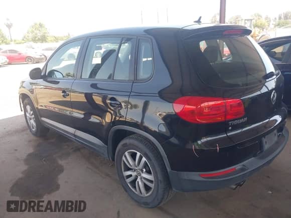 2014 Volkswagen Tiguan SEL with VIN WVGAV3AX9EW625726, listed as a IAAI auction lot 42401853 with 145,082 mi miles and . Bid and sale history available at DreamBid. Image 3.