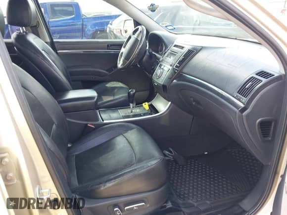 2008 Hyundai Veracruz GLS with VIN KM8NU13C58U031766, listed as a IAAI auction lot 42591045 with 223,683 mi miles and . Bid and sale history available at DreamBid. Image 5.