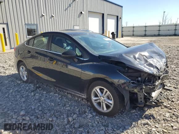2017 Chevrolet Cruze LT z VIN 1G1BE5SM0H7264399, wystawiony jako Copart lot #82332055 z przebiegiem 97 477 mil mil oraz Nie do naprawy • Non repairable. Historia ofert i sprzedaży dostępna na DreamBid. Obrazek 4.