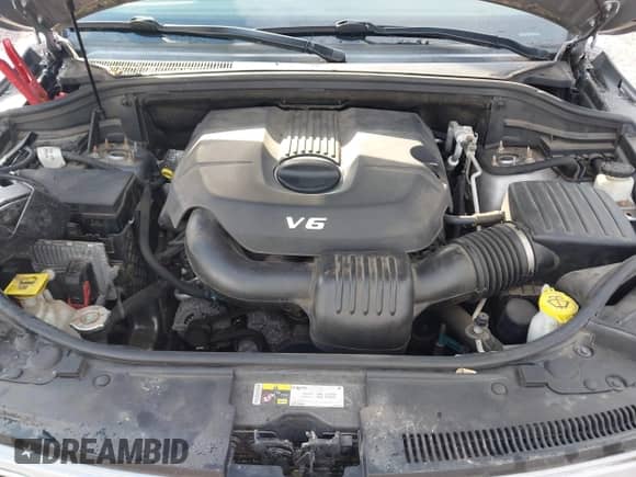 2014 Jeep Grand Cherokee Laredo z VIN 1C4RJFAGXEC242965, wystawiony jako IAAI lot #43248183 z przebiegiem 185 327 mil mil oraz . Historia ofert i sprzedaży dostępna na DreamBid. Obrazek 10.