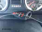 2016 Ram 1500 Outdoorsman z VIN 1C6RR7GTXGS177084, wystawiony jako IAAI lot #41832813 z przebiegiem 107 953 mil mil oraz . Historia ofert i sprzedaży dostępna na DreamBid. Obrazek 11.