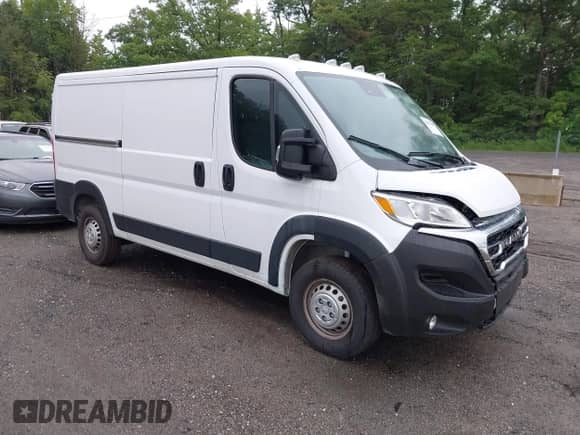 2025 Ram ProMaster Cargo Tradesman с VIN 3C6LRVVG9SE516820, выставлен на аукционе IAAI как лот 42836188 с пробегом 17 568 миль миль и . История ставок и продаж доступна на DreamBid. Изображение 1.