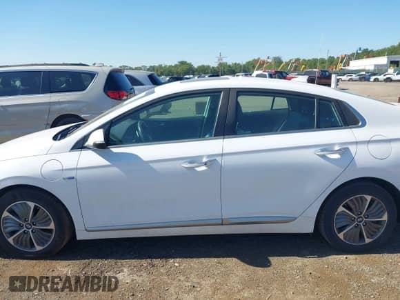 2020 Hyundai Ioniq Limited z VIN KMHCX5LD0LU195661, wystawiony jako IAAI lot #43117154 z przebiegiem 67 937 mil mil oraz . Historia ofert i sprzedaży dostępna na DreamBid. Obrazek 14.