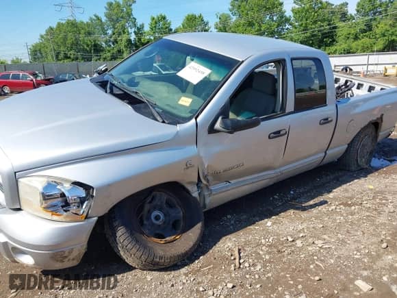 2006 Dodge 2500 SLT с VIN 1D7KS28C66J241275, выставлен на аукционе IAAI как лот 42592458 с пробегом 195 140 миль миль и . История ставок и продаж доступна на DreamBid. Изображение 17.