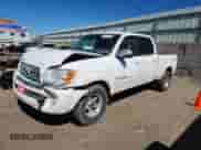 2006 Toyota Tundra SR5 с VIN 5TBDT44106S554348, выставлен на аукционе Copart как лот 81677095 с пробегом 205 293 миль миль и Списание • Salvage title. История ставок и продаж доступна на DreamBid. Изображение 1.