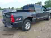 2005 Chevrolet Silverado 1500 LS с VIN 2GCEK13T351356479, выставлен на аукционе IAAI как лот 42865050 с пробегом 257 711 миль миль и . История ставок и продаж доступна на DreamBid. Изображение 4.