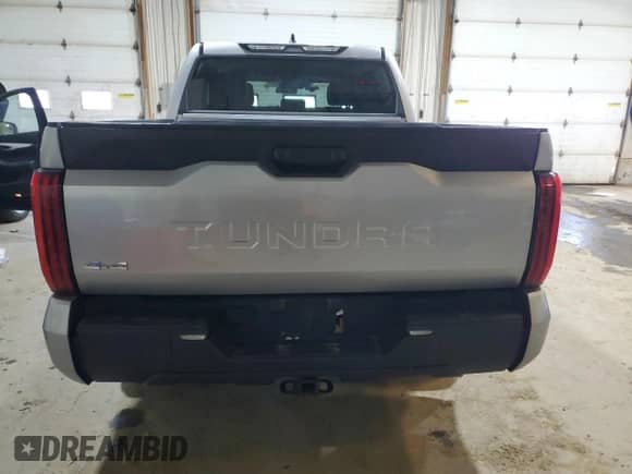 2022 Toyota Tundra SR5 with VIN 5TFLA5DB2NX027458, listed as a Copart auction lot 43463833 with 16,272 mi miles and . Bid and sale history available at DreamBid. Image 6.