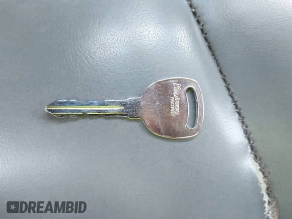 2004 Chevrolet Tahoe LT с VIN 1GNEC13Z04R250425, выставлен на аукционе IAAI как лот 42468164 с пробегом 237 684 миль миль и . История ставок и продаж доступна на DreamBid. Изображение 11.