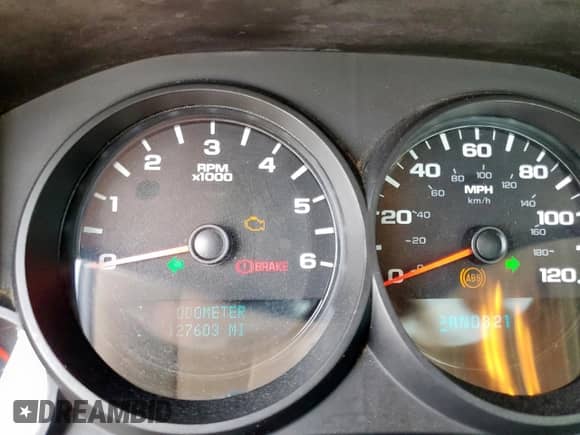 2008 Chevrolet Silverado 1500 Work Truck with VIN 1GCEC14X08Z292749, listed as a Copart auction lot 69648635 with 127,603 mi miles and Salvage title. Bid and sale history available at DreamBid. Image 9.