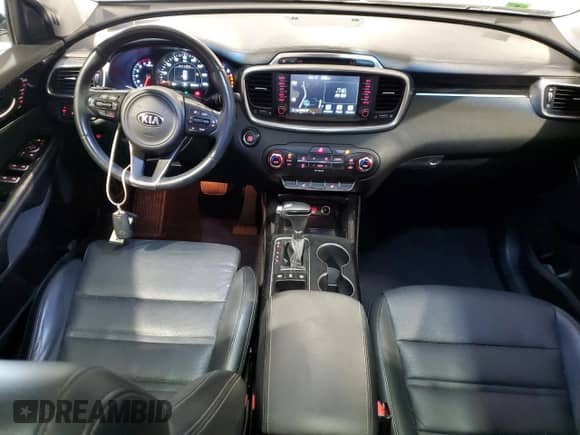 2018 Kia Sorento SX z VIN 5XYPKDA59JG428865, wystawiony jako Copart lot #81065545 z przebiegiem 85 434 mil mil oraz Szkoda całkowita • Salvage title. Historia ofert i sprzedaży dostępna na DreamBid. Obrazek 8.