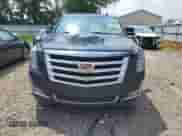 2017 Cadillac Escalade ESV Luxury с VIN 1GYS4HKJXHR352327, выставлен на аукционе Copart как лот 64694685 с пробегом Не указан миль и Чистый • Clean title. История ставок и продаж доступна на DreamBid. Изображение 5.
