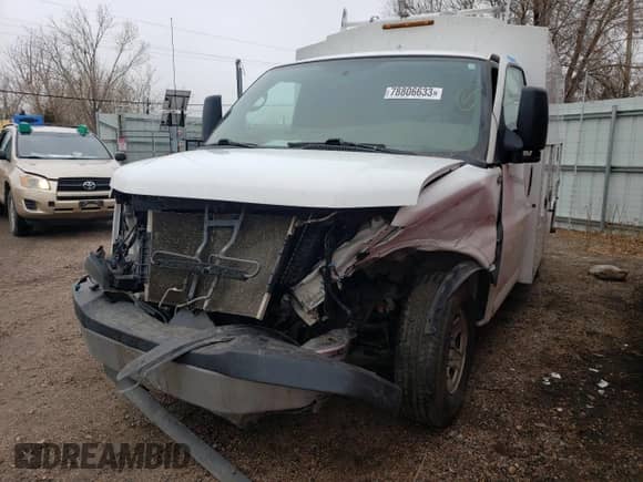 2015 Chevrolet Express Commercial с VIN 1GB0G2CG8F1137341, выставлен на аукционе Copart как лот 78806633 с пробегом 221 066 миль миль и Списание • Salvage title. История ставок и продаж доступна на DreamBid. Изображение 1.