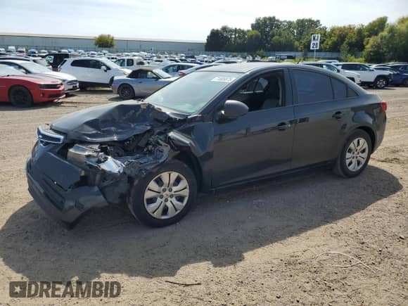 2014 Chevrolet Cruze LS with VIN 1G1PB5SH0E7311119, listed as a Copart auction lot 71805875 with 122,896 mi miles and Clean title. Bid and sale history available at DreamBid. Image 1.