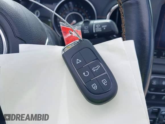 2021 Jeep Wrangler Unlimited Sahara с VIN 1C4HJXEG8MW745760, выставлен на аукционе IAAI как лот 43062353 с пробегом 48 397 миль миль и . История ставок и продаж доступна на DreamBid. Изображение 11.