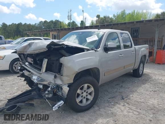 2007 GMC Sierra 1500 SLE1 z VIN 2GTEK13M471645415, wystawiony jako IAAI lot #41964550 z przebiegiem 170 796 mil mil oraz . Historia ofert i sprzedaży dostępna na DreamBid. Obrazek 2.