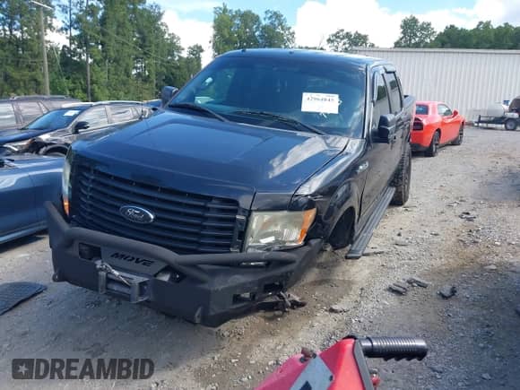 2014 Ford F-150 XL z VIN 1FTEW1CM0EKF14967, wystawiony jako IAAI lot #42964845 z przebiegiem 147 042 mil mil oraz . Historia ofert i sprzedaży dostępna na DreamBid. Obrazek 2.