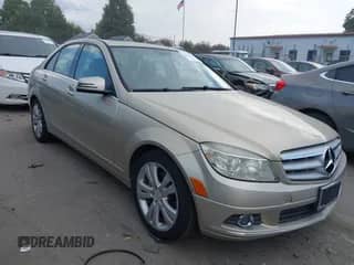 2010 Mercedes-Benz C 300 Sport с VIN WDDGF8BB2AF436136, выставлен на аукционе IAAI как лот 43057764 с пробегом 85 539 миль миль и . История ставок и продаж доступна на DreamBid. Изображение 1.